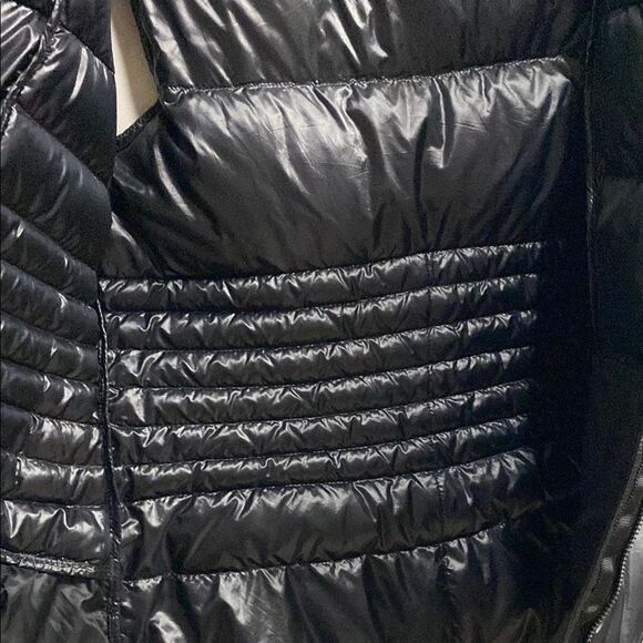 Lululemon Fluffin’ Awesome Down Vest Black Size 6 Water-Resistant Puffer‎ - Picture 10 of 14